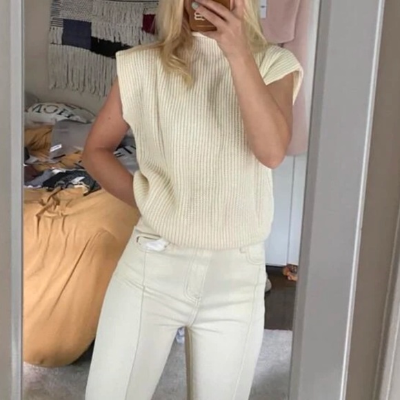 Ivory / black Mock-neck knit Sweater shoulder pad Vest - Picture 9 of 13